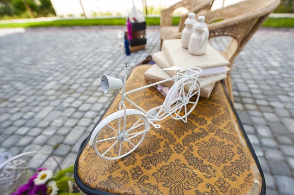 Element of the decor a little bike — Stock Photo, Image