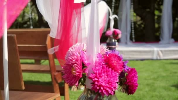 Hermosa decoración para la ceremonia de boda — Vídeo de stock