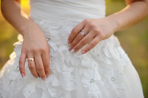 新娘的手 — 图库照片