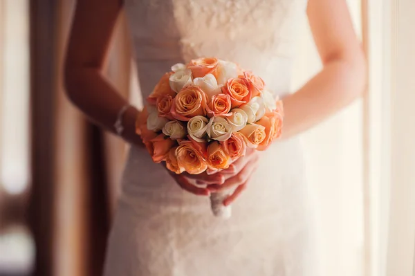 Wedding bouquet of the bride — Stock Photo, Image