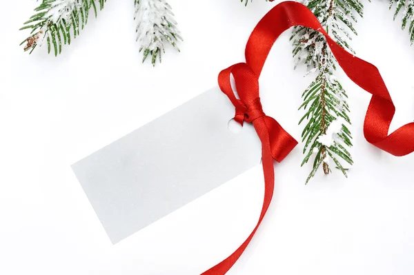 Cartão de árvore de Natal isolado no fundo branco — Fotografia de Stock