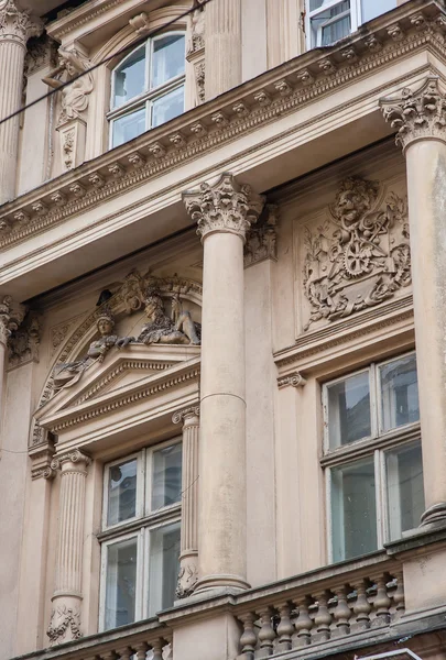 Architectural elements windows, columns of Lviv — Stock Photo, Image