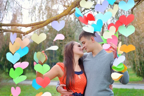 Men and women on Valentine's Day kiss — Stock Photo, Image