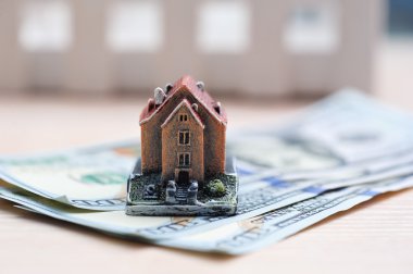 birçok Doları banknot ve ev modeli