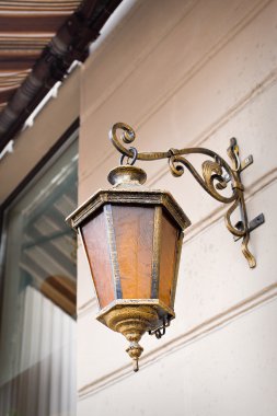 güzel sokak duvar fener