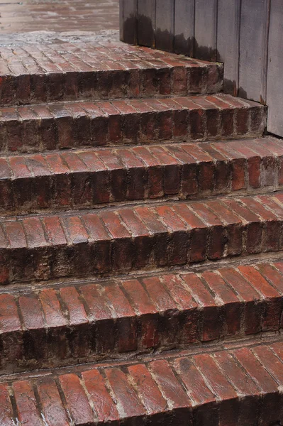 Textur von feuchten Treppen im Freien — Stockfoto