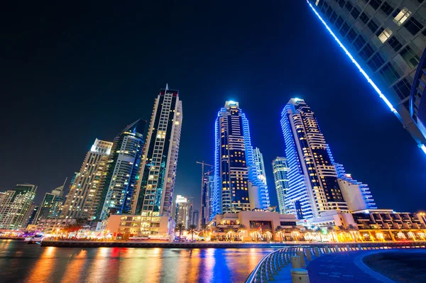 Skylines view of Dubai Marina showing — Stock Photo, Image