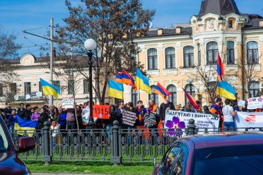 Ukrayna, Dnepropetrovsk, 24 Nisan 2015, Ermeni protestocular mar