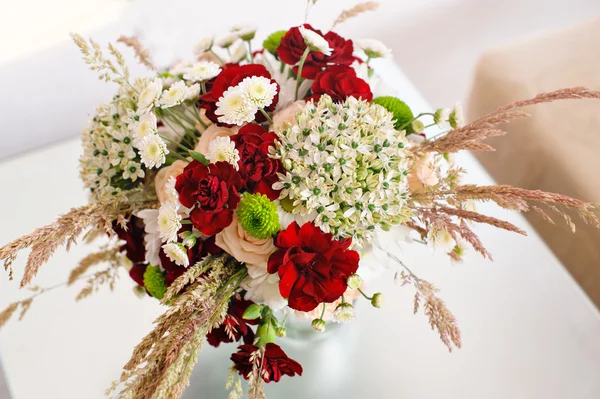 Beautiful wedding bouquet of wildflowers — Stock Photo, Image