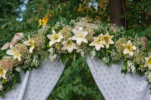 Parte del arco para la ceremonia de la boda — Foto de Stock