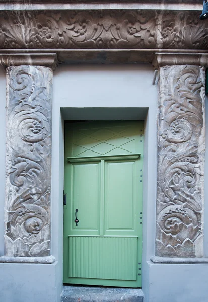 Old wooden house Door in city — Stock Photo, Image