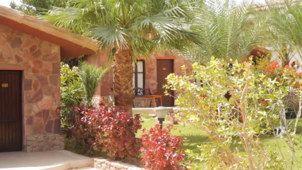 Belles maisons de vacances en bord de mer en Egypte — Video