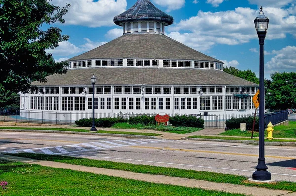 Rhode Island 'daki Crescent Park Atlıkarınca ulusal tarihi bir simgedir.