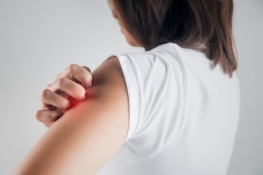 bir kadında kaşıntı