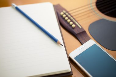 defter ve kalem gitar