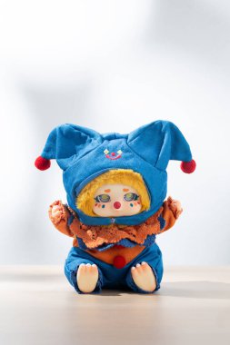 Cino Dreamland Sirki pelüş sanat oyuncakları popüler bir kör kutu koleksiyonu, oyuncu tasarım, canlı renkler ve sanat oyuncakları koleksiyoncuları arasında güçlü bir cazibe olarak dikkat çeker..