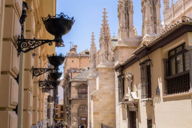 Granada, Endülüs, İspanya - 26 Mayıs 2019 Granada Capilla Real de Granada Kraliyet Şapeli, anıt mezar, mimari unsurlar