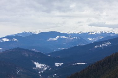 Kışın Karpat Dağları