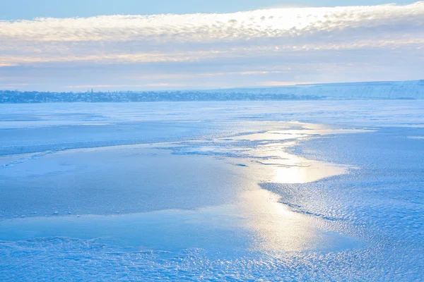 凍った湖の風景 — ストック写真