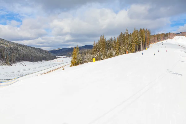 Panorama van skigebied — Stockfoto