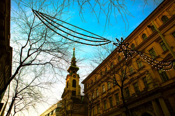 Vista Iglesia Decoración Calle Navidad Viena Calle Mariahilfer Wien Durante — Foto de Stock
