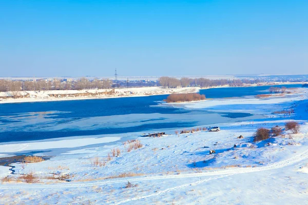 Awesome Winter Frosty River Зимний Туризм — стоковое фото