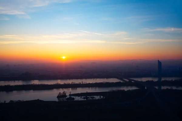 Vista Panorâmica Sobre Cidade Viena Rio Danúbio Crepúsculo — Fotografia de Stock