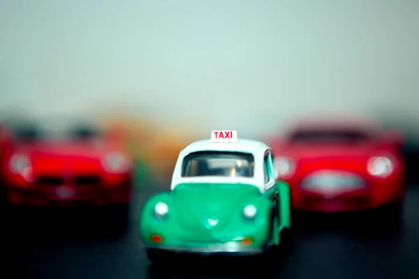 Retro Taksi Minyatür Araba Modeli — Stok fotoğraf