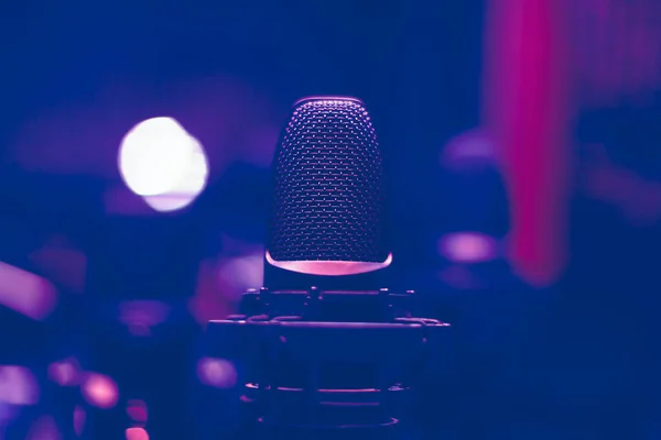 Φωνητικό Μικρόφωνο Ηχογράφησης Πολυτελές Στούντιο — Φωτογραφία Αρχείου