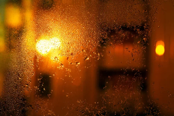Schmelzendes Eis Auf Dem Fensterglas Dämmerlicht Winter — Stockfoto
