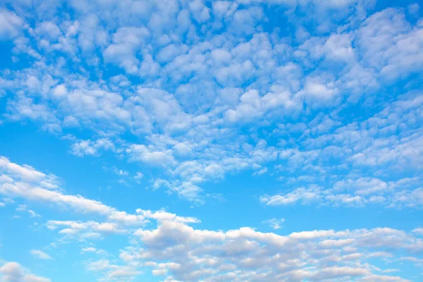 Céu Texturizado Nublado Manhã Verão — Fotografia de Stock