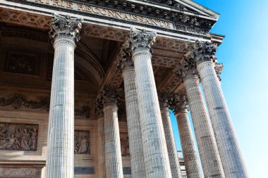 Paris 'te Pantheon' un Korint Sütunları. Klasik Yunan Mimarisi 