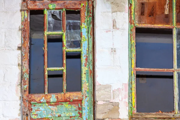 Broken Wooden Door Window Abandoned House — Stockfoto