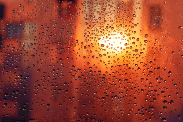 Fensterglas Mit Regentropfen Vorhanden Blasen Auf Der Transparenten Oberfläche — Stockfoto