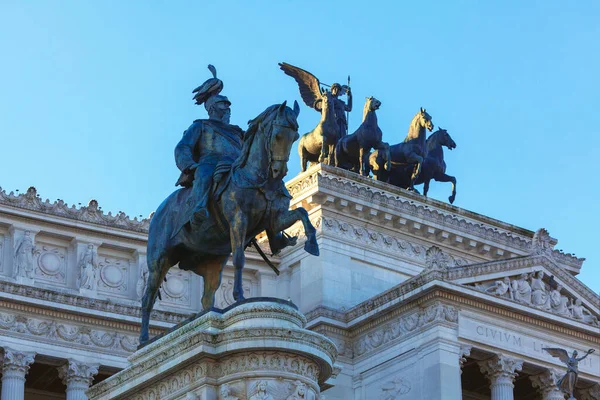 Posąg Jeździecki Vittorio Emanuele Rzymie Słynny Pomnik Przed Ołtarzem Ojczyzny — Zdjęcie stockowe