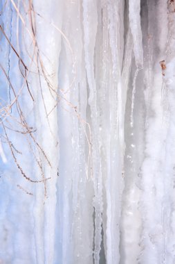 buz sarkıtları ayaz yapı
