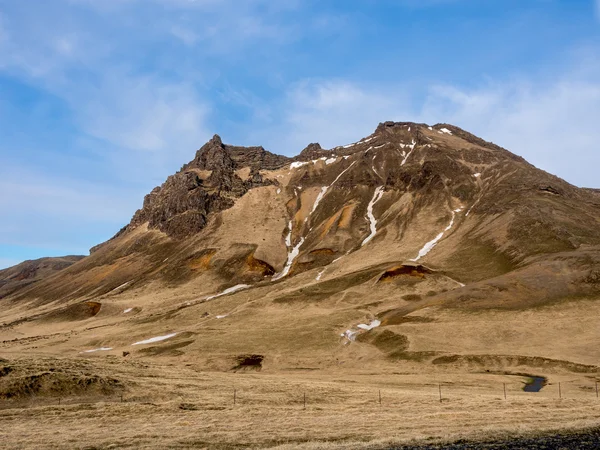 Islands bølgende åser – stockfoto