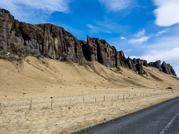 거친 마운틴 고속도로 아이슬란드 로열티 프리 스톡 이미지