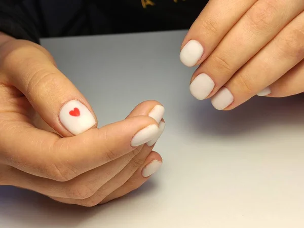 Mooie Manicure Van Nagels Achtergrond Van Een Modieuze Textuur — Stockfoto