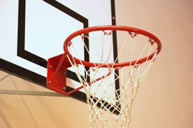          Sporda basketbol potası..                      