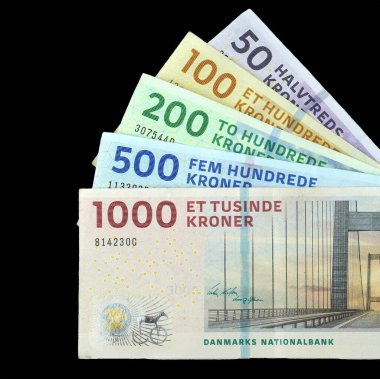 Danimarka Kronu kara fon üzerine DKK (Danimarka para birimi) banknotları.