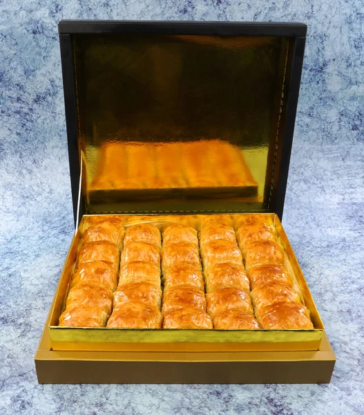 Traditionell Läcker Turkisk Baklava Med Gröna Pistagenötter — Stockfoto