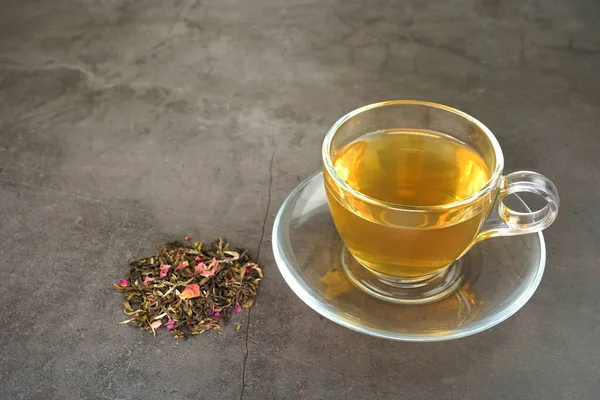White Tea Cranberry Fruits Cast Iron Teapot — Stock Photo, Image