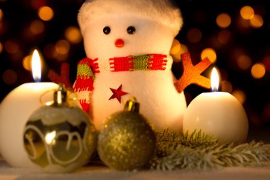 Mumlar ile kardan adam