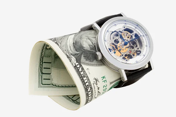 Reloj y dinero en primer plano. El tiempo es concepto de dinero — Foto de Stock