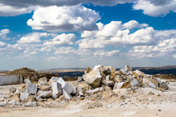 Marble quarry, stone texture, Stone Quarrying — Stock Photo, Image