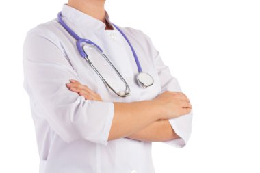Doktor stetoskop, göğüs, beyaz arka plan üzerinde çarpı işareti silah ile