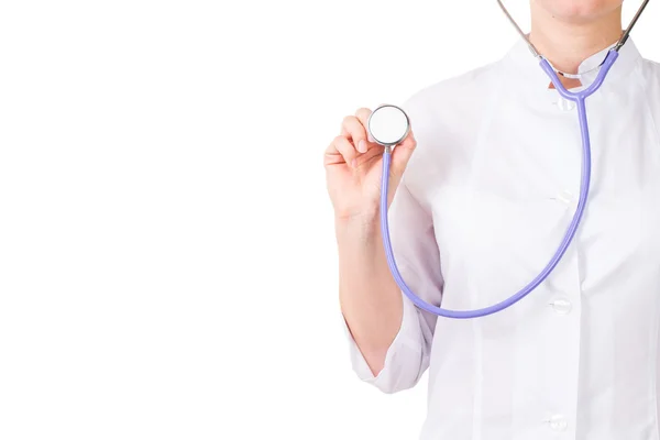 Médico segurando um estetoscópio — Fotografia de Stock