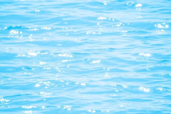 Superfície Água Azul Com Brilho Solar Ondulações Água — Fotografia de Stock