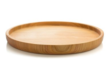 ahşap tepsi üzerinde beyaz izole 